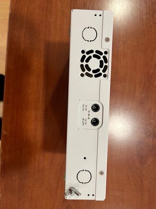 Router Mikrotik CRS112-8P-4S-IN