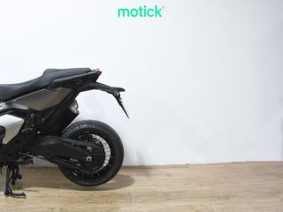 HONDA X-ADV 750