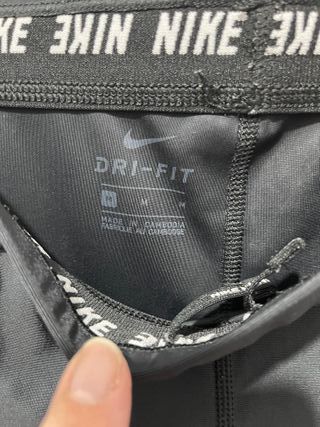 Legging Nike Dri-FIT Preta M Com Bolsos Laterais