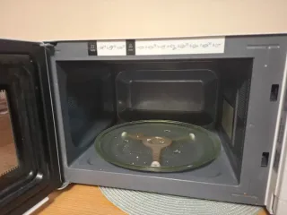 Microondas Panasonic NN-GT210W Blanco