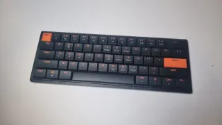 Teclado Mecánico Negro y Naranja NKL61