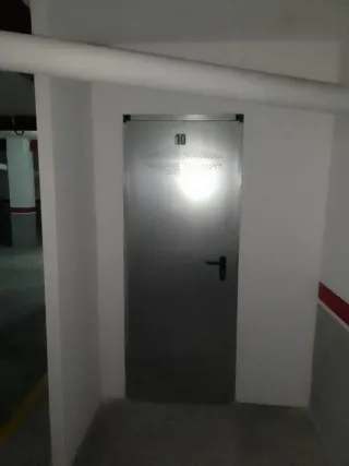 Plazas de garaje y trasteros