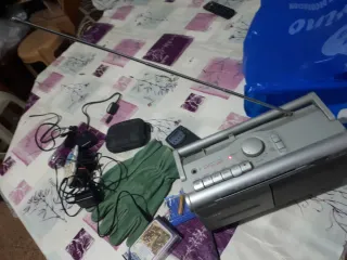 Radio Sony FM/AM Antigua