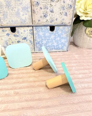 Lote Perchas Pared de Madera