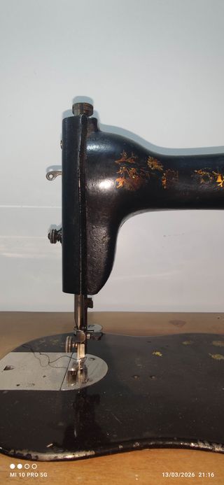 Máquina de coser Singer antigua 1083279 año 1892.