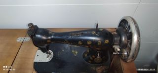 Máquina de coser Singer antigua 1083279 año 1892.