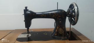 Máquina de coser Singer antigua 1083279 año 1892.