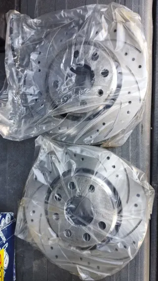 Discos y pastillas delanteros Astra G