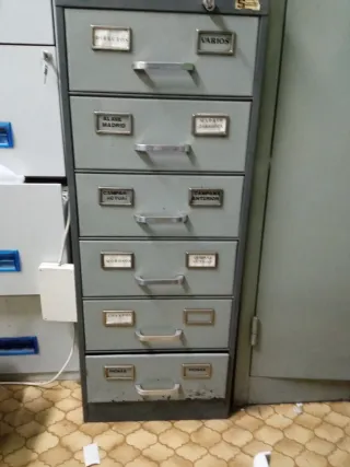 Armario Archivador Metálico Vintage