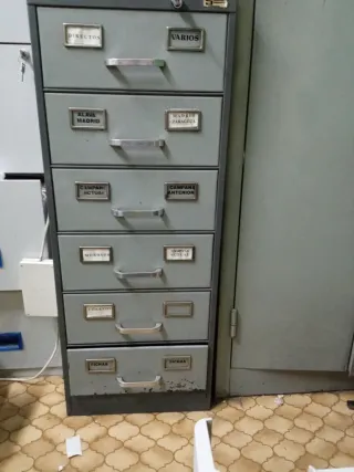 Armario Archivador Metálico Vintage