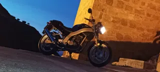 Daelim Roadwin 125cc Negra