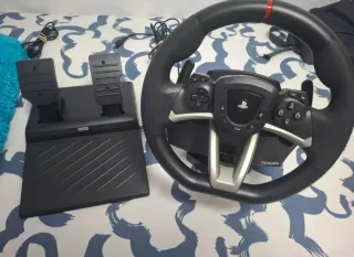 PS4 (PlayStation 4) + Volante y Mandos