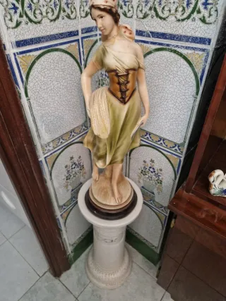 Macetero porcelana figuras azules