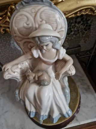 Macetero porcelana figuras azules