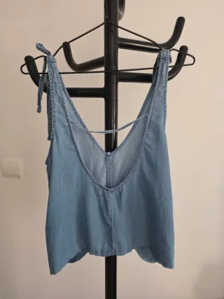 Camiseta vaquera tirantes anudada