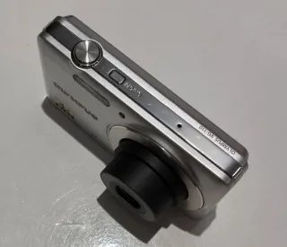 Cámara Olympus 12 MP 4x Zoom Plateada