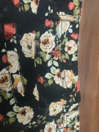 Pantalón corto estampado floral