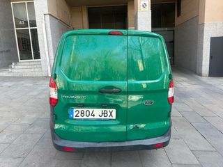 Ford E-Tourneo Courier 2014