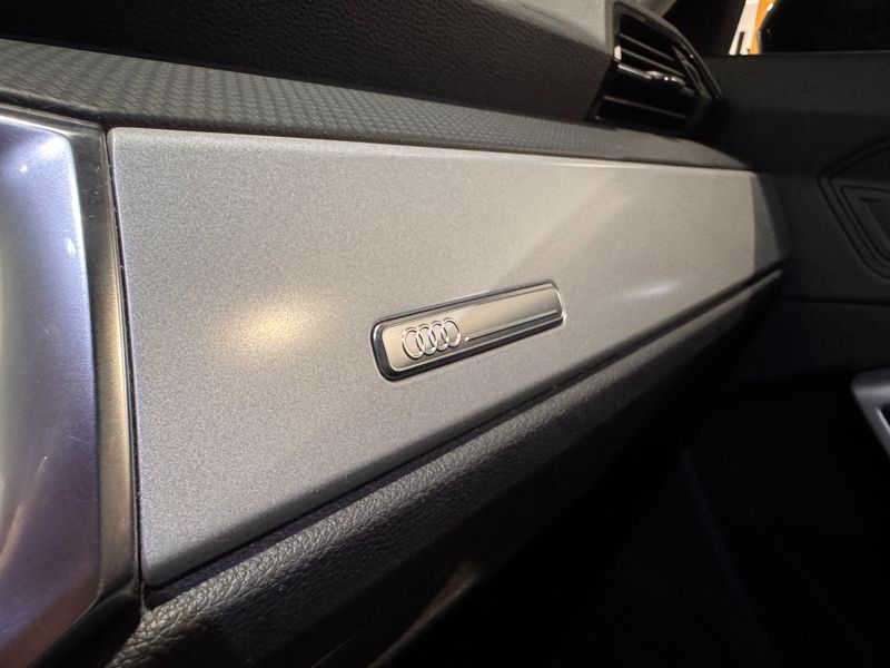 Audi Q3 1.5 Black line 35 TFSI 2024, foto 15