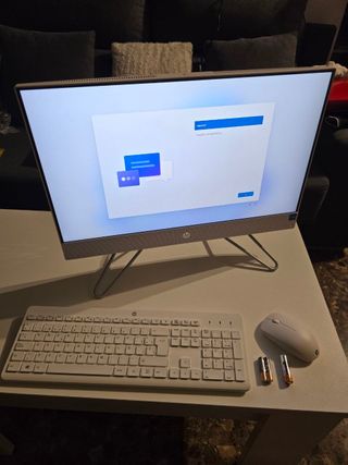 PC Sobremesa 24´´ HP, i3 ,8GB ,512GB SSD