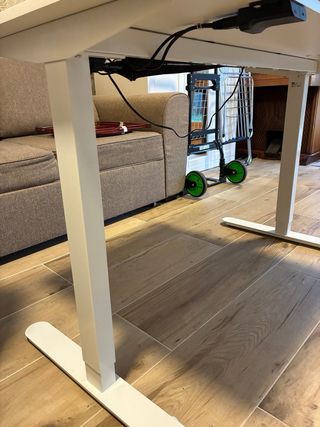 Mesa elevable eléctrica JYSK Svaneke blanca