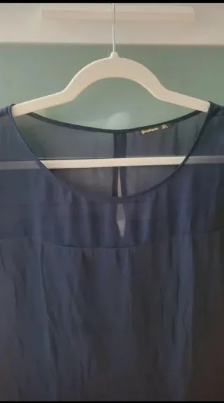 Blusa Stradivarius azul marino talla L