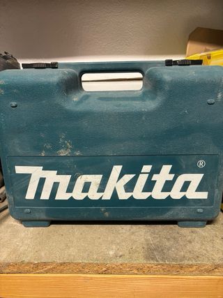 ALQUILER DE AMOLADORA MAKITA