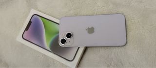 iPhone 14 Plata/Morado