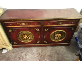 Cómoda antigua madera pintada