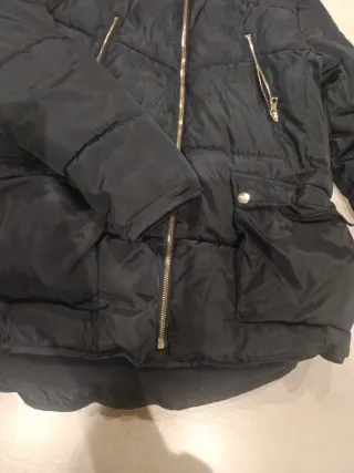 Abrigo acolchado niña negro zara