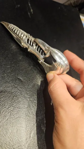 Anillo Plata de ley cabeza de cuervo articulado