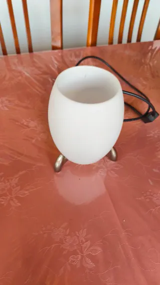 Lámpara de mesa moderna cristal y metal