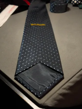 Cravatta Hesar blu con microfantasia argento