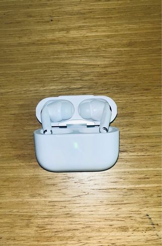 Auriculares inalámbricos con cargador