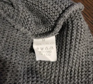 Vestido lana cuello vuelto gris