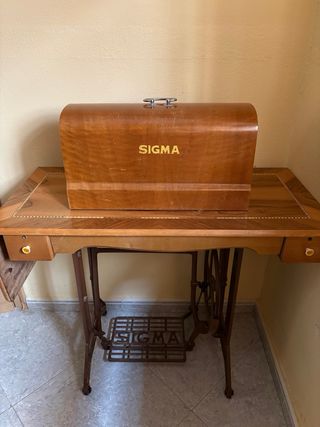 Máquina de coser antigua Sigma
