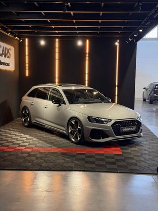 Audi RS4 2023