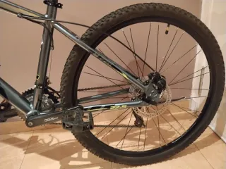 Bicicleta de montaña b-pro m720 de 27'5" poco uso