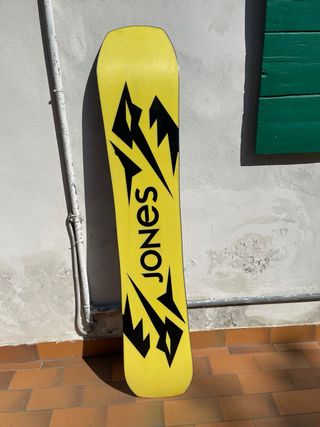 Snowboard Jones Mountain Twin