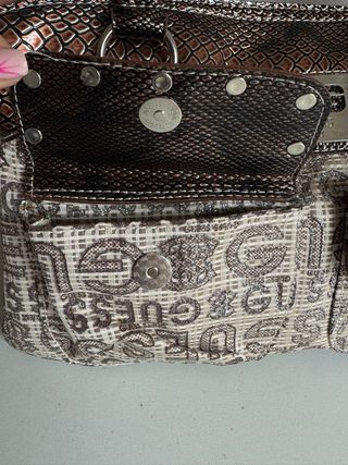 Bolso regalo cartera Guess