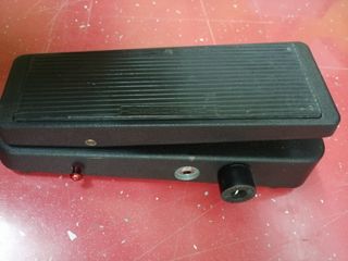 Wah Wah Mister Cry Baby EW-95V