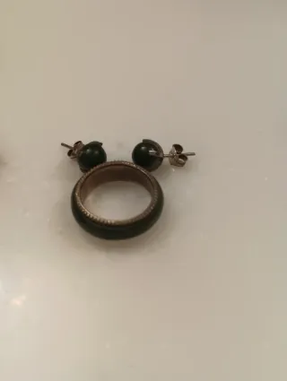 Conjunto Jade: Collar, Anillo y Pendientes