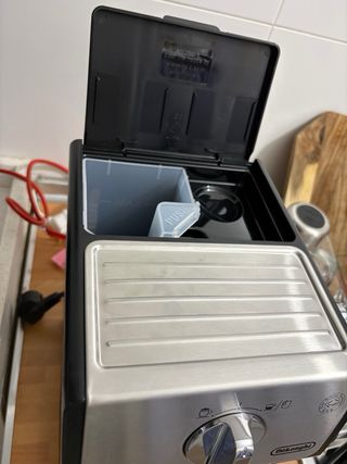 Cafetera DeLonghi Active Line Espresso 15 bar