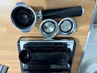 Cafetera DeLonghi Active Line Espresso 15 bar