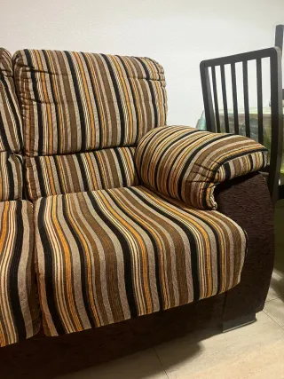 Sofá de 2 plazas a rayas