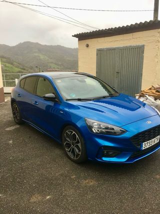 Ford Focus ST line