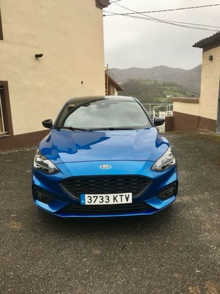 Ford Focus ST line