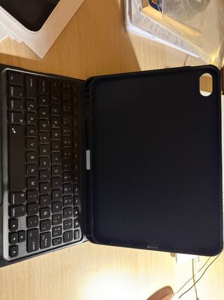 Funda Teclado iPad 10ª Gen 256GB Negra