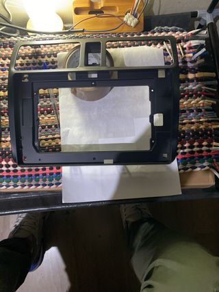 Marco para pantalla 10” Suzuki Swift 04-10