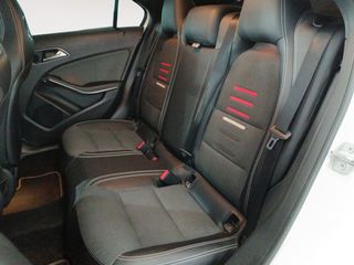 Mercedes Clase A 180 90 kW (122 CV)